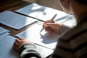 Déclaration Bien Immobilier : Formulaire Papier et Démarches 2023